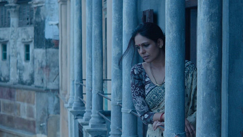 Angrezi Mein Kehte Hain 2018 Hindi Movie Hevc HDRip [150MB]