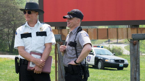 Three Billboards Outside Ebbing Missouri 2017 Dual Audio Hindi 480p BluRay 350MB