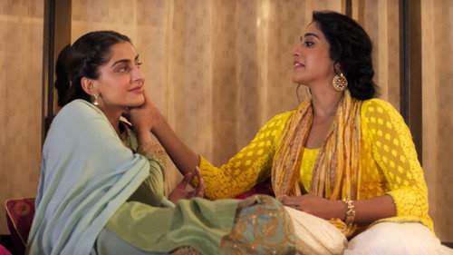 Ek Ladki Ko Dekha Toh Aisa Laga (2019) Movie 480p HDRip - [380MB]