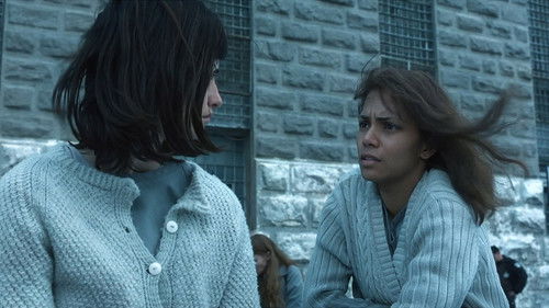 Gothika (2003) Hindi Dual Audio 480p BluRay 350MB