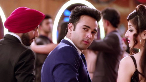Junooniyat (2016) 160mb hindi movie Hevc DVDRip Download