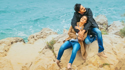 Yevadu 3 (Agnyaathavaasi) 2018 Movie Dual Audio Hindi 720p UnCut HDRip [1.5GB]