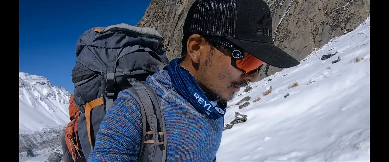 14 Peaks: Nothing Is Impossible (2021) Hindi Dual Audio 480p HDRip 350MB