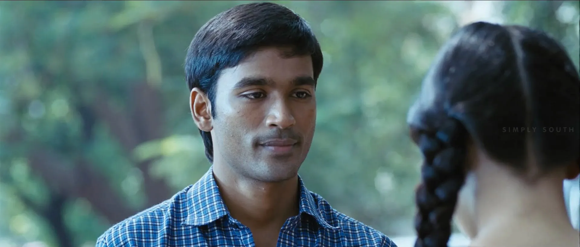 3 (Three) (2012) (Hindi -Tamil) Dual Audio 720p UnCut HDRip [1.4GB]
