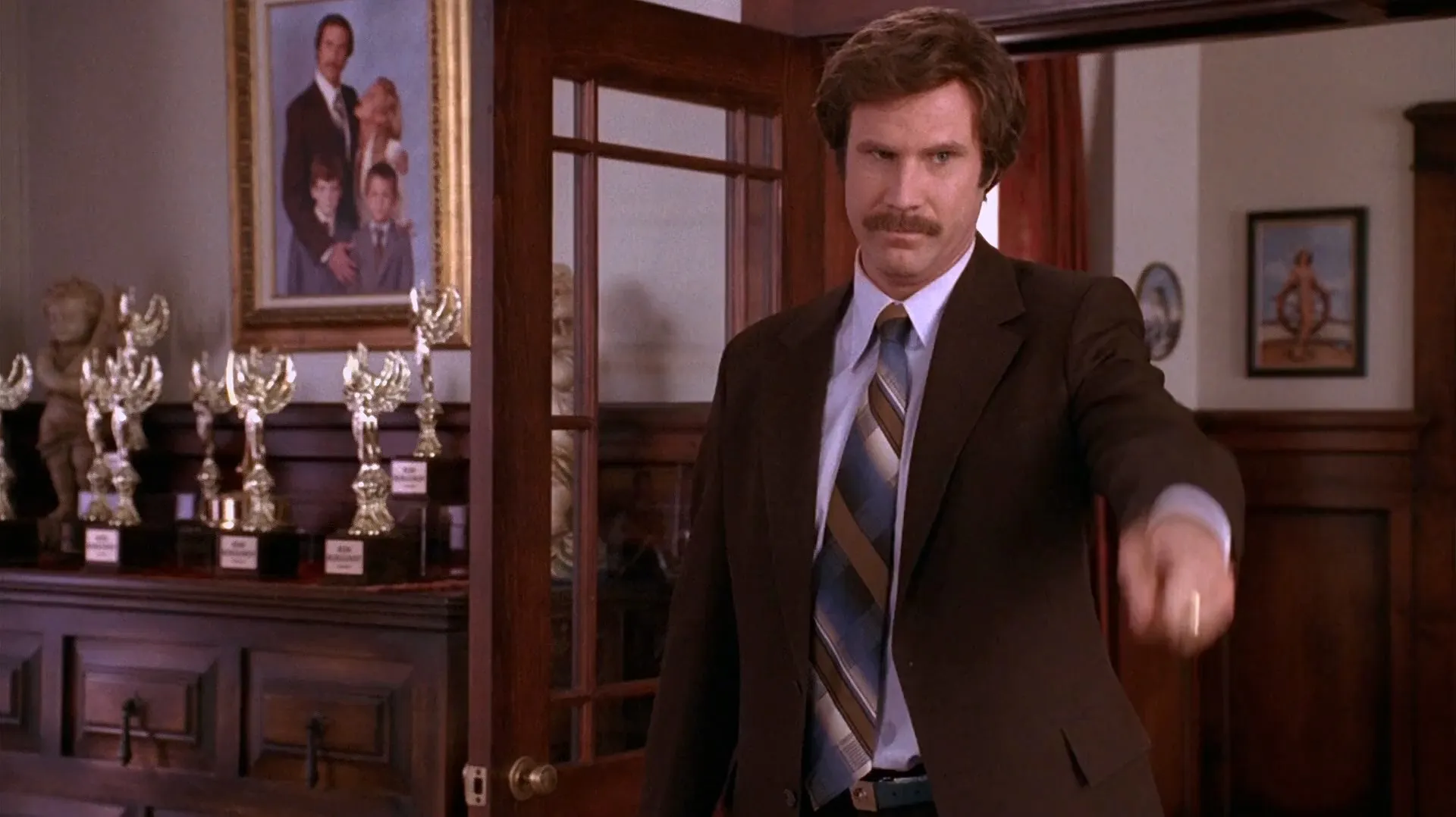 Anchorman: The Legend of Ron Burgundy (2004) Hindi Dual Audio 720p BluRay [890MB]