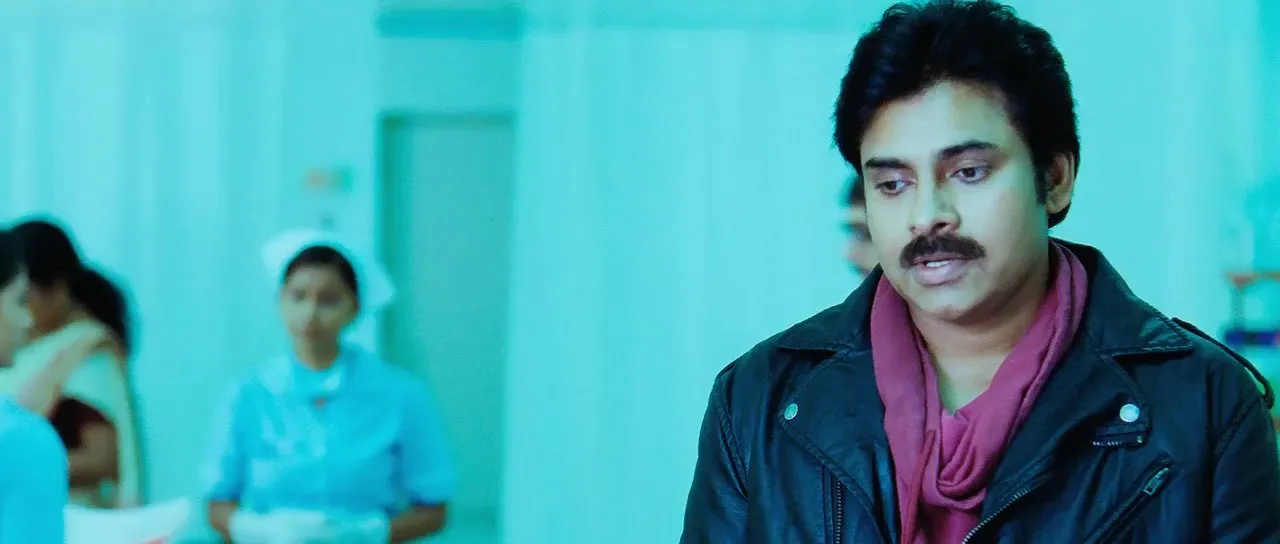 Atharintiki Daaredi (Daring Baaz) (2013) Hindi Dual Audio 720p HDRip [1.4GB]