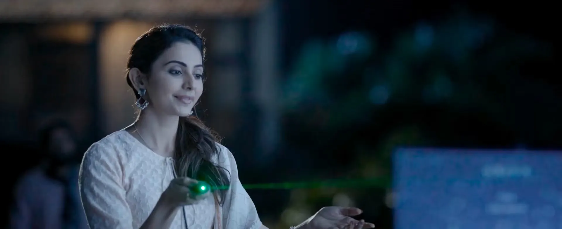 Ayalaan 2024 Hindi (Studio-Dub OST) Dual Audio HDRip 720p – 480p