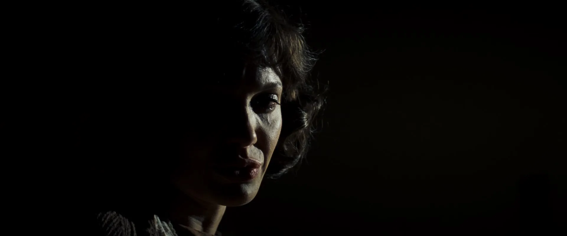 Changeling (2008) Hindi Dual Audio 720p BluRay [1.2GB]