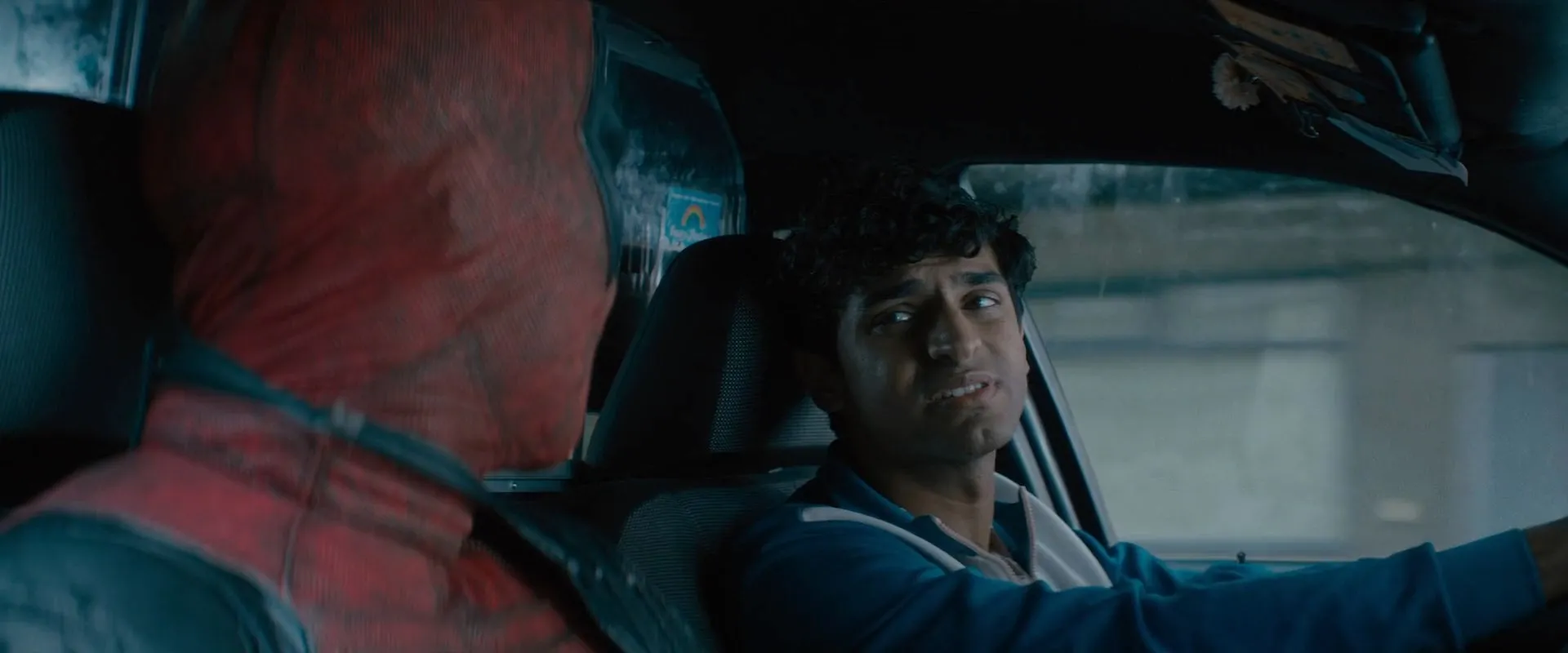 Deadpool 2 (2018) Hindi Dual Audio 720p UnCut BluRay [1GB]