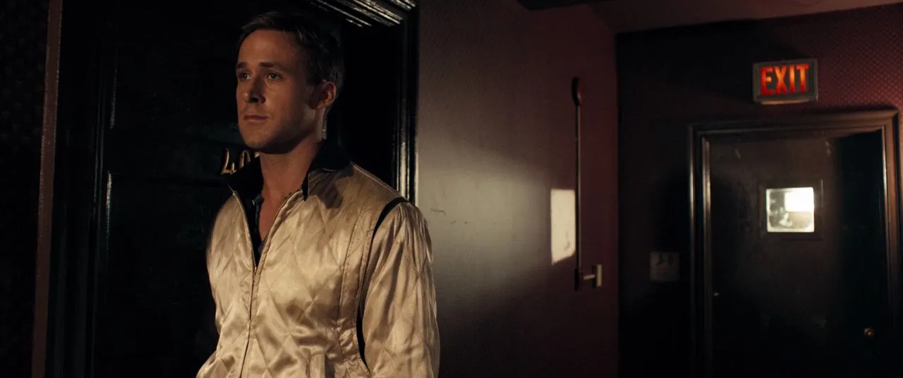 Drive (2011) Hindi Dual Audio 480p BluRay 300MB