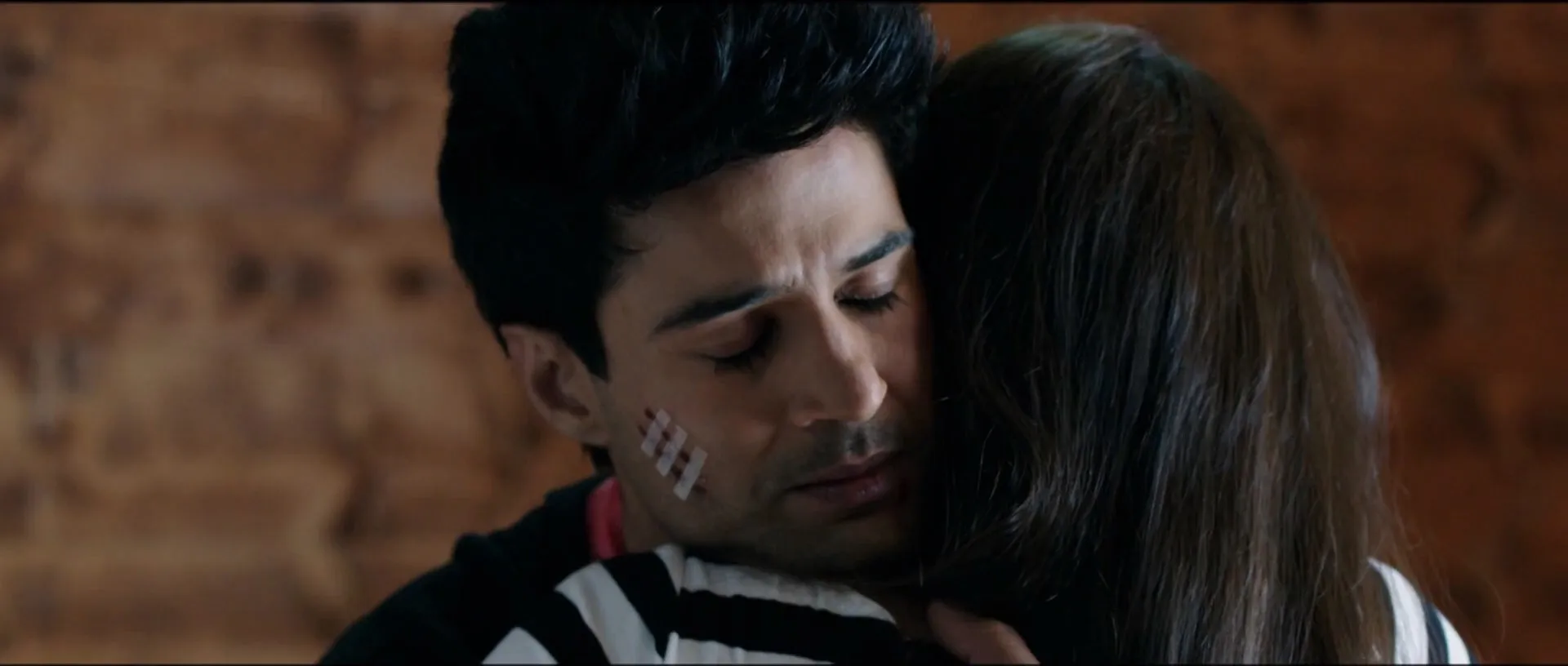 Fever 2016 Hindi Dual Audio WEB-DL 720p - 480p - 1080p