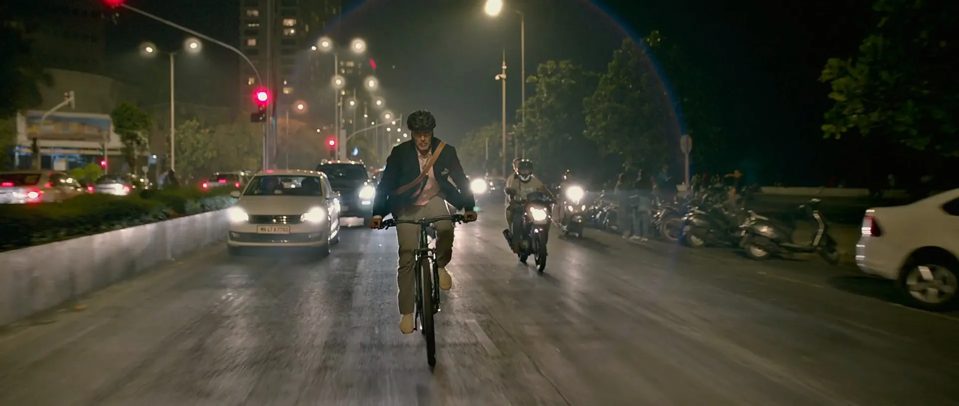 Good Newwz (2019) Hindi Movie 480p HDRip - [400MB]
