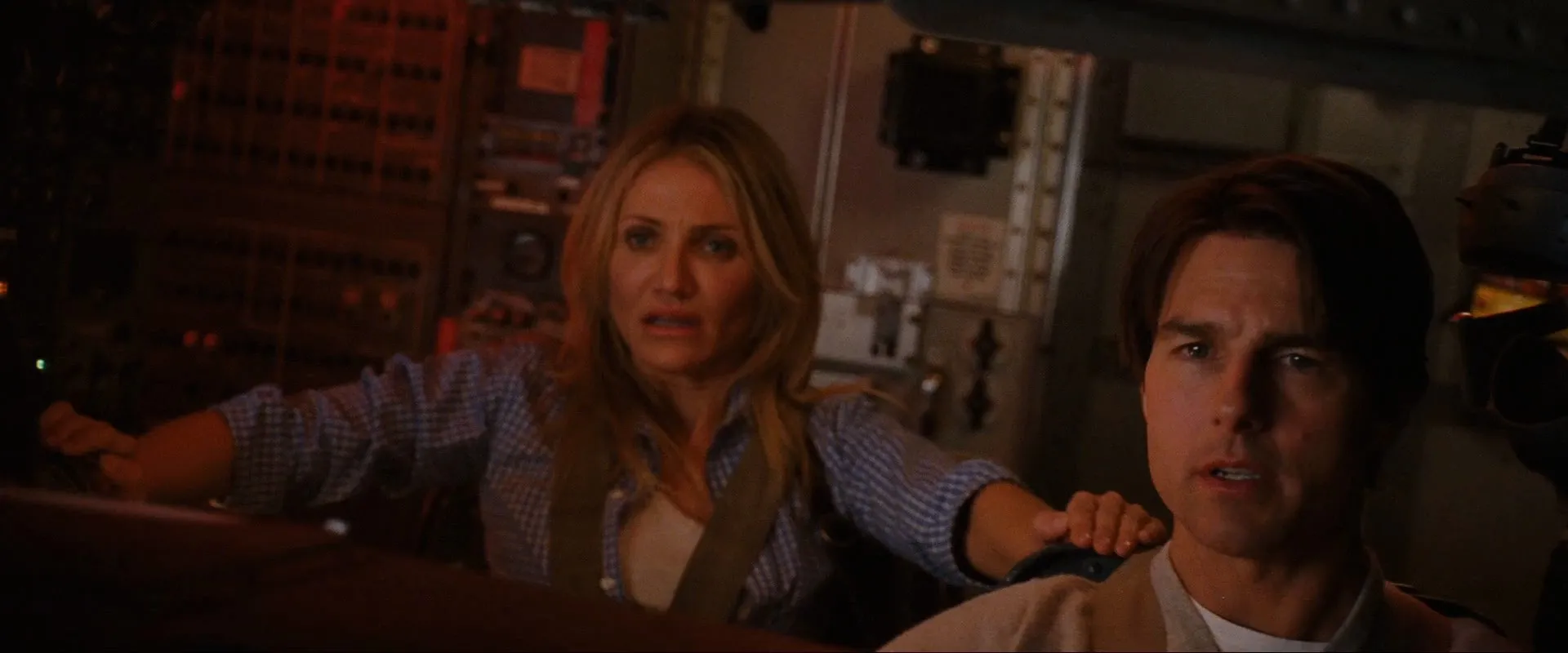 Knight and Day 2010 Hindi Dual Audio 480p BluRay 380MB