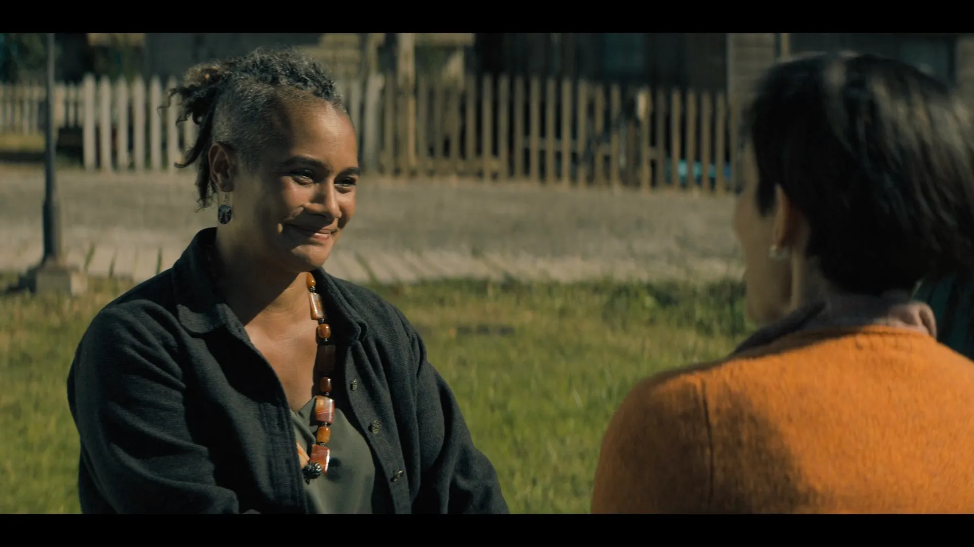 Midnight Mass 2021 Season 01 Hindi Dual Audio WEB-DL 720p - 480p - 1080p [ALL EPISODES]