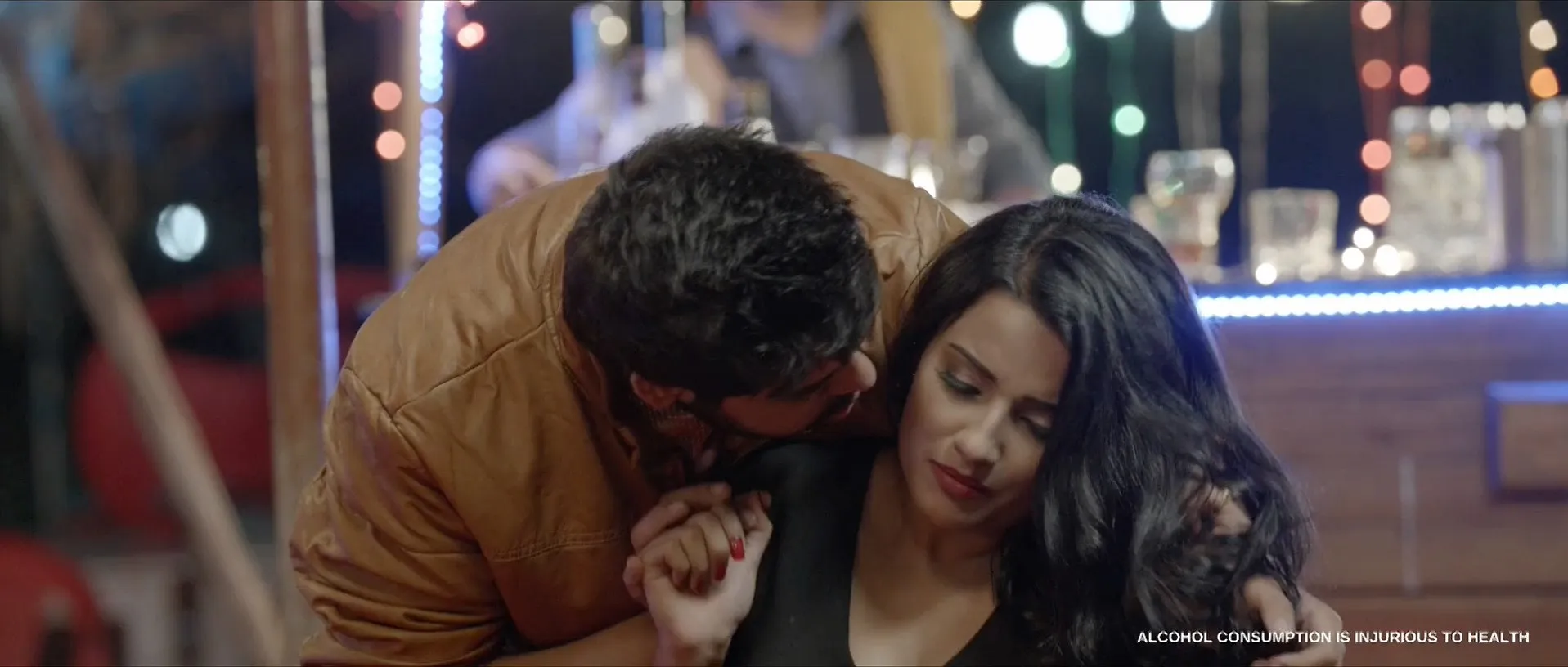 Mrs Scooter 2015 Hindi Dual Audio WEB-DL 720p - 480p - 1080p