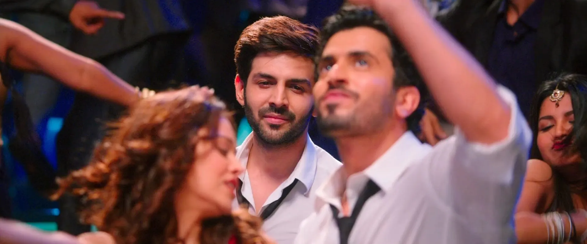 Sonu Ke Titu Ki Sweety (2018) Movie BluRay x264 [1.1GB]