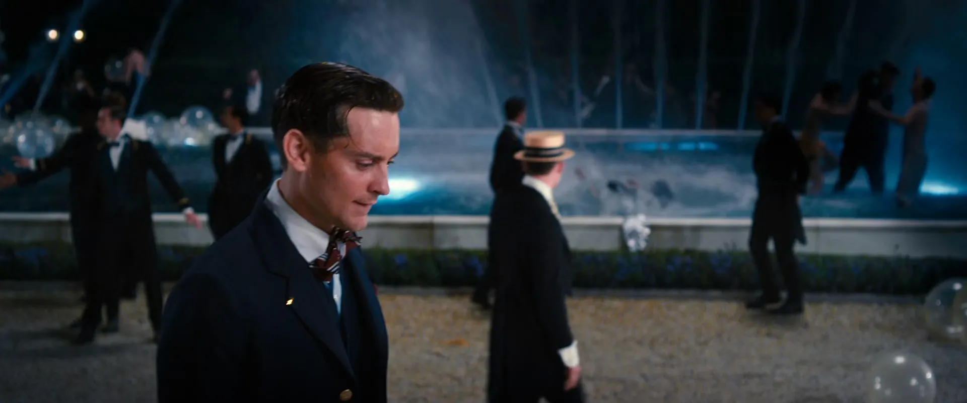 The Great Gatsby (2013) Hindi Dual Audio 720p BluRay [930MB]