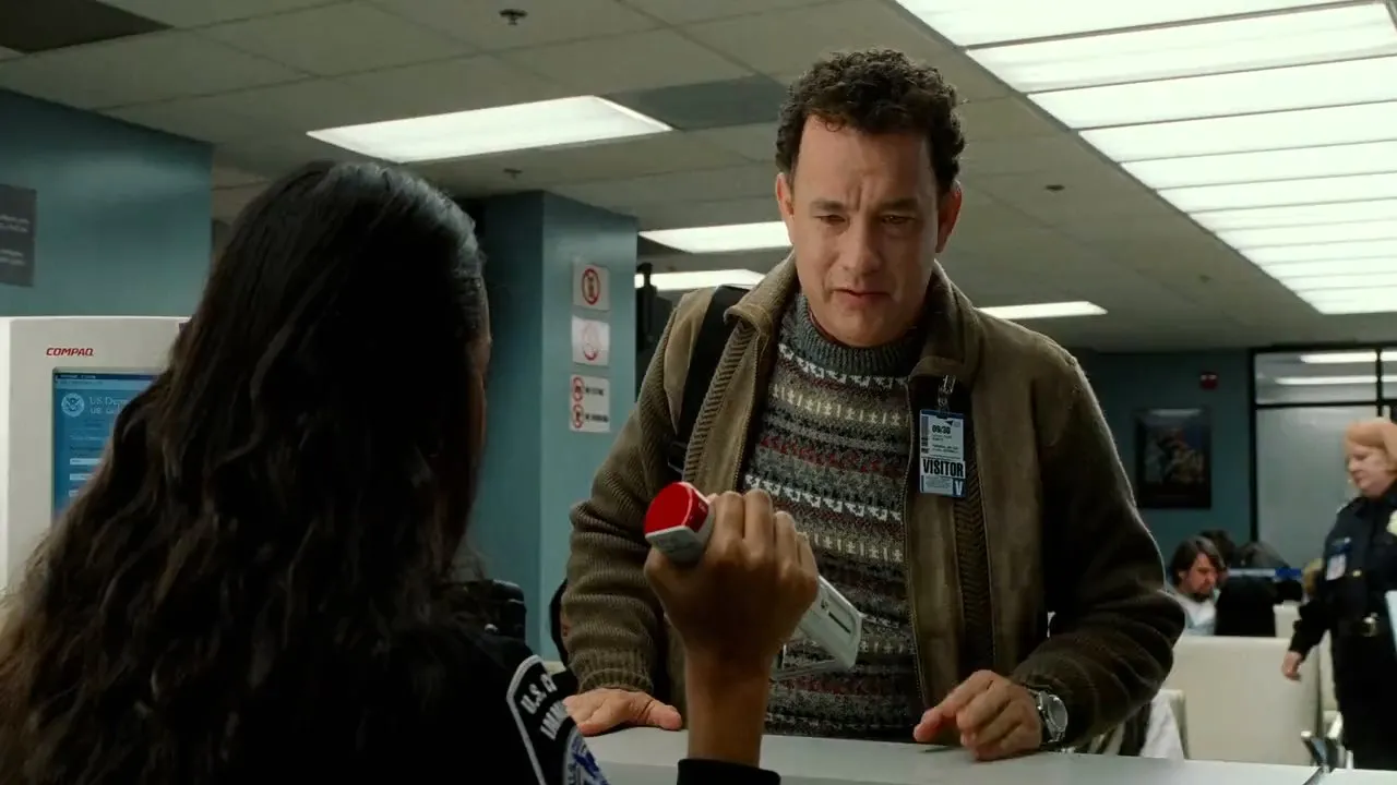 The Terminal (2004) Hindi Dual Audio 720p BluRay [950MB]