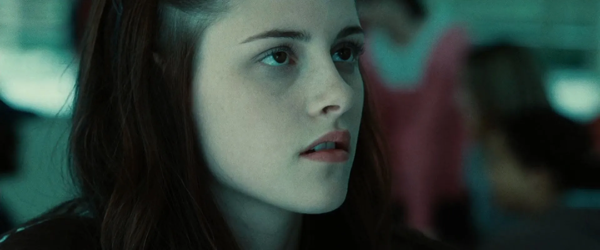 Twilight (2008) Hindi Dual Audio Bluray 720p [900MB] Download