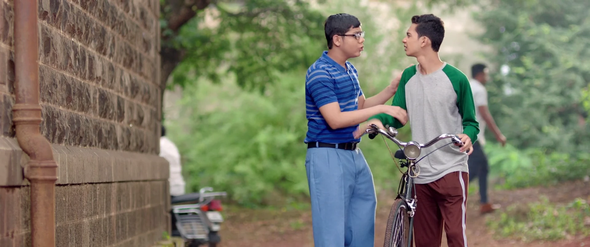 Ilu Ilu 1998 2025 Marathi Audio WEB-DL 720p - 480p - 1080p