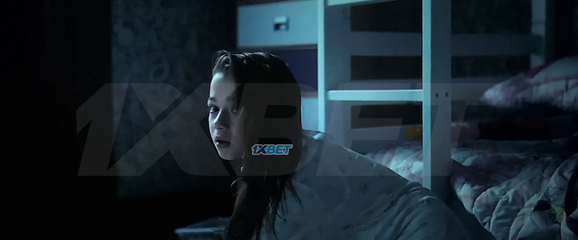 Bajo tus pies 2025 Tamil Audio CAMRip 720p - 480p - 1080p
