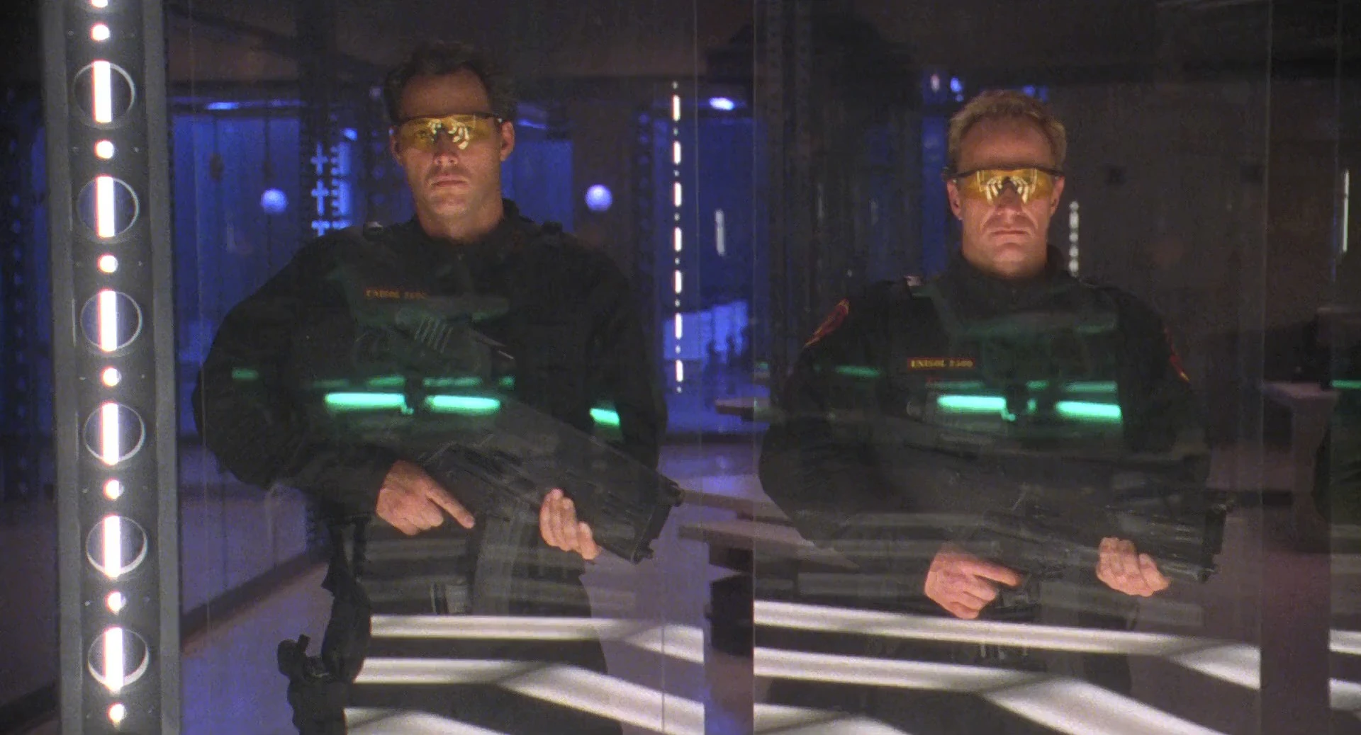 Universal Soldier The Return 1999 Hindi Dual Audio 720p BluRay [750MB]