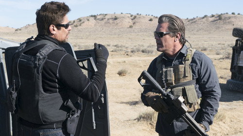 Sicario: Day of the Soldado (2018) Hindi Dual Audio 480p BluRay 400MB
