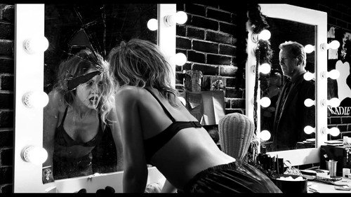 Sin City A Dame to Kill For 2014 Hindi Dual Audio 480p - 450MB