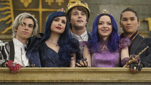 Descendants 3 2019 Hindi Dual Audio 480p Web-DL 330MB