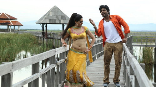 Aayirathil Iruvar 2017 (Hindi -Tamil) Dual Audio 720p UnCut HDRip [1.4GB]